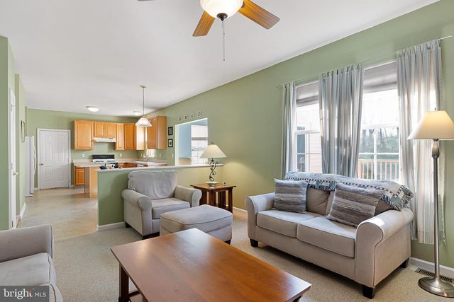 1607 WIEGON DR, New Castle, DE 19720