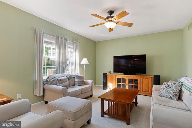 1607 WIEGON DR, New Castle, DE 19720