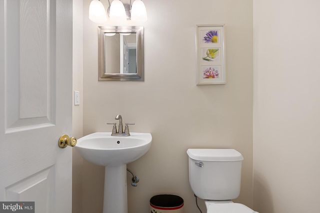 1607 WIEGON DR, New Castle, DE 19720