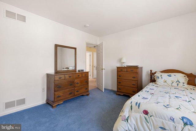 1607 WIEGON DR, New Castle, DE 19720