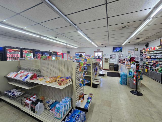 434 State Park Drive, Bay City, MI 48706