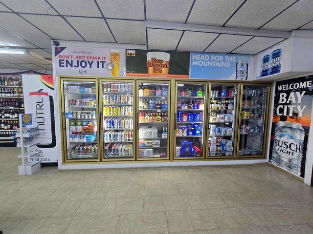 434 State Park Drive, Bay City, MI 48706