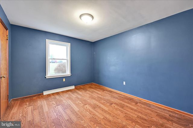 1225 SHUMAKER RD, Manheim, PA 17545