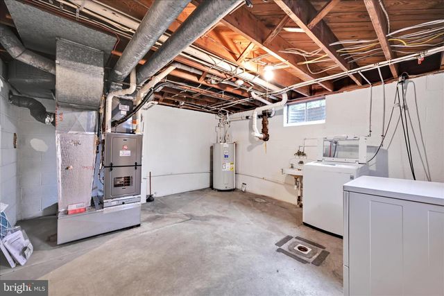 1225 SHUMAKER RD, Manheim, PA 17545