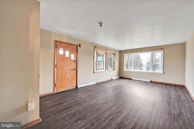 1225 SHUMAKER RD, Manheim, PA 17545