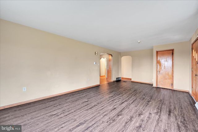 1225 SHUMAKER RD, Manheim, PA 17545