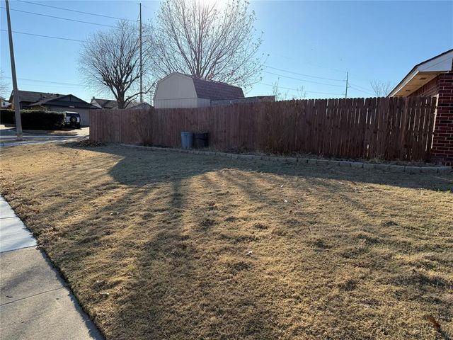 3508 Madra, Norman, OK 73071