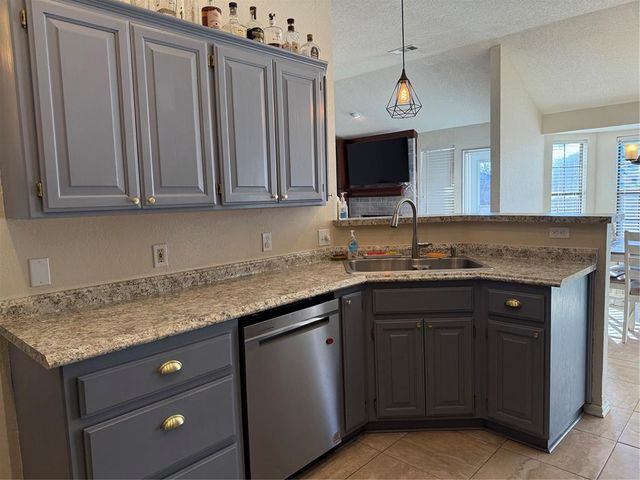 3508 Madra, Norman, OK 73071