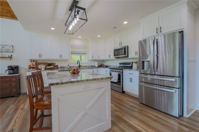 21956 Highway 21, Ozone, AR 72854