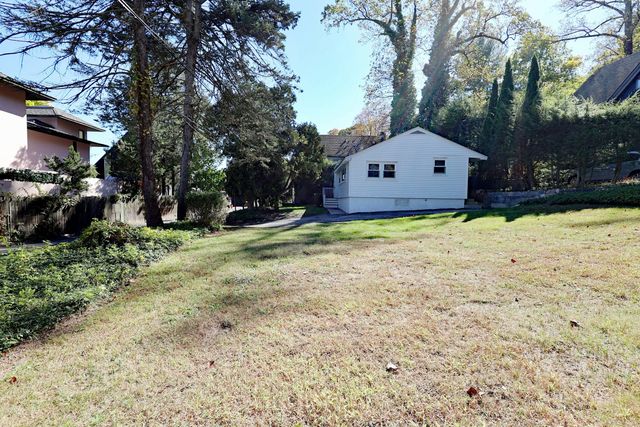 213 Mamanasco Road, Ridgefield, CT 06877