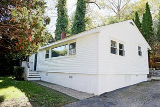 213 Mamanasco Road, Ridgefield, CT 06877