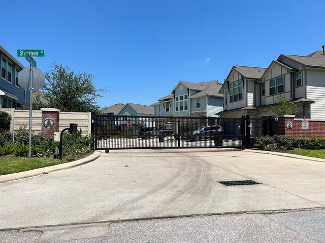 4743 Glen Isle Drive, Houston, TX 77009