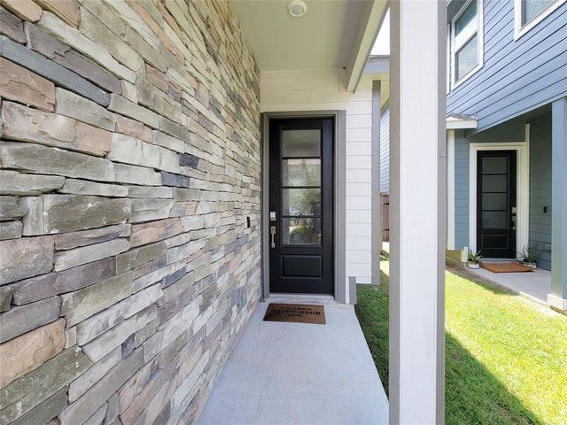 4743 Glen Isle Drive, Houston, TX 77009