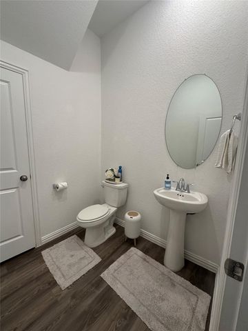 4743 Glen Isle Drive, Houston, TX 77009