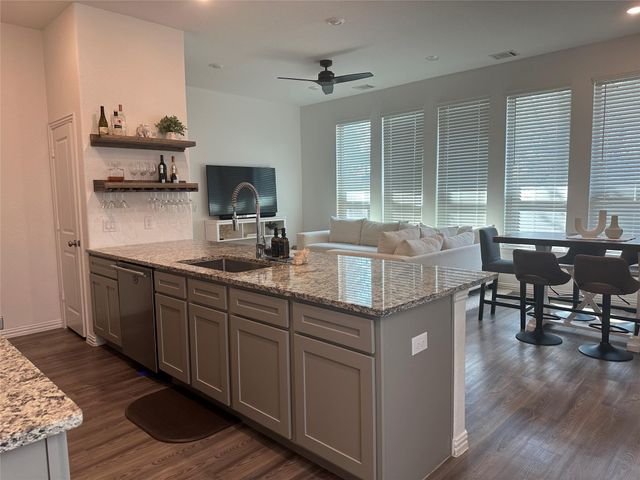 4743 Glen Isle Drive, Houston, TX 77009