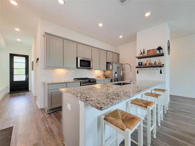 4743 Glen Isle Drive, Houston, TX 77009