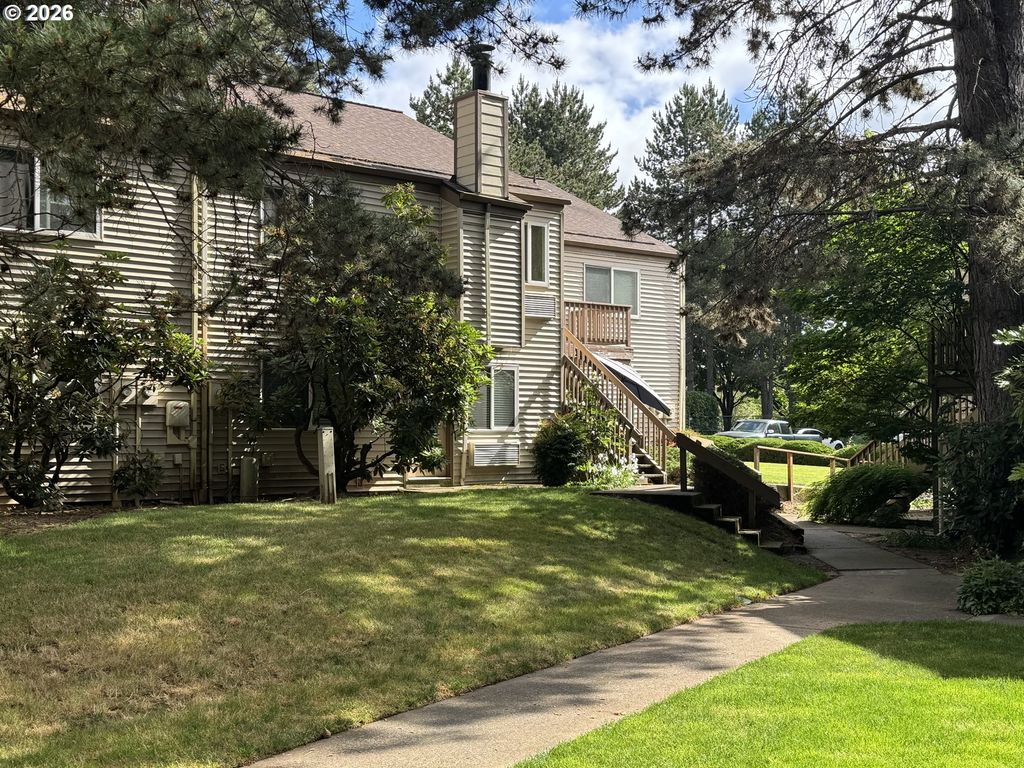 12078 Sw CONESTOGA Dr, Beaverton, OR 97008