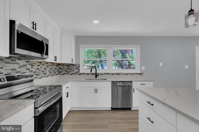 4950 KIRWYN CT, Woodbridge, VA 22193