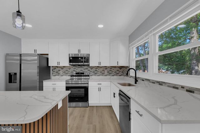 4950 KIRWYN CT, Woodbridge, VA 22193