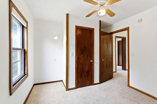 896 4th Street E, Saint Paul, MN 55106