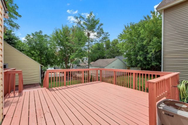 896 4th Street E, Saint Paul, MN 55106