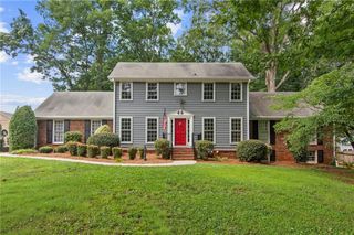 4352 White Oak Drive, Sugar Hill, GA 30518