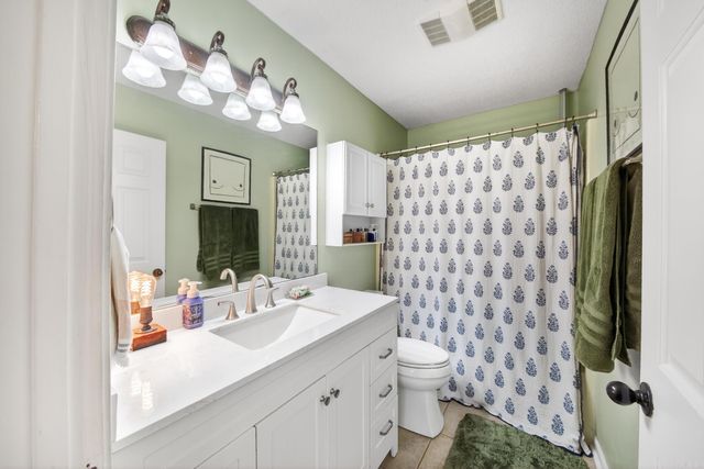 37 Red Oak Drive, Cabot, AR 72023