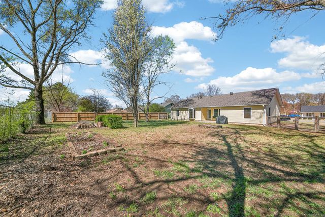 37 Red Oak Drive, Cabot, AR 72023