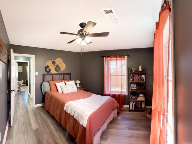 37 Red Oak Drive, Cabot, AR 72023