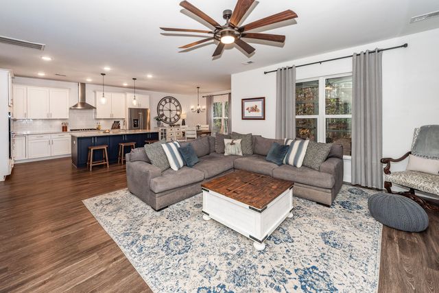 2045 Tacoma Circle, Ridgeville, SC 29472