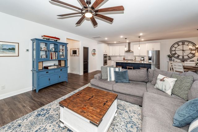 2045 Tacoma Circle, Ridgeville, SC 29472