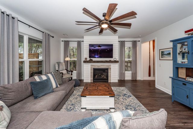 2045 Tacoma Circle, Ridgeville, SC 29472