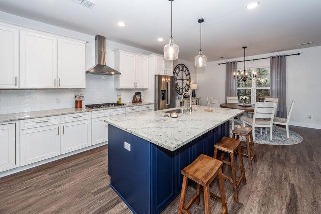 2045 Tacoma Circle, Ridgeville, SC 29472