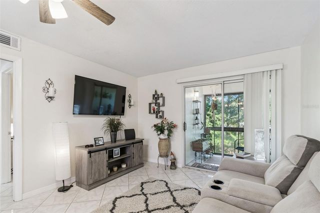 2750 E BAY DRIVE 12B, Largo, FL 33771