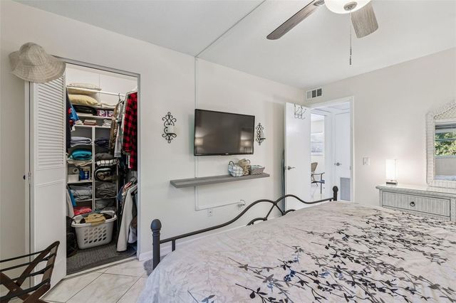 2750 E BAY DRIVE 12B, Largo, FL 33771