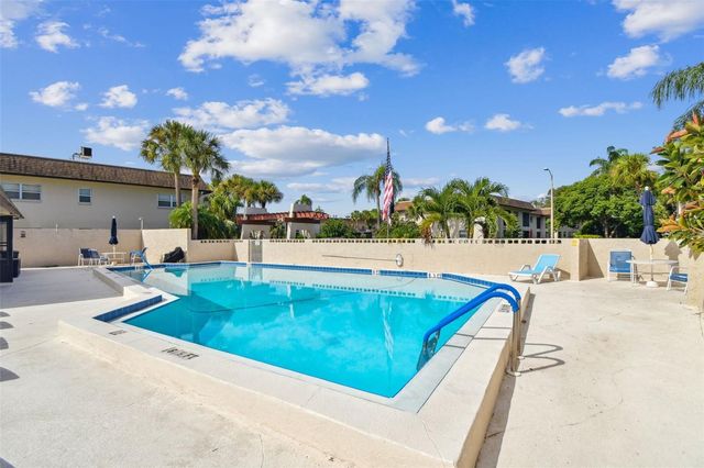 2750 E BAY DRIVE 12B, Largo, FL 33771