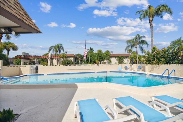 2750 E BAY DRIVE 12B, Largo, FL 33771