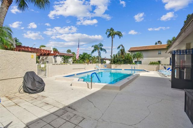 2750 E BAY DRIVE 12B, Largo, FL 33771