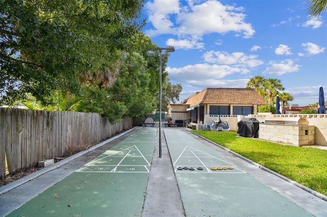 2750 E BAY DRIVE 12B, Largo, FL 33771