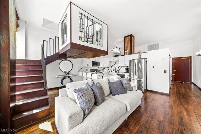 408 W Saint Clair Avenue 605, Cleveland, OH 44113