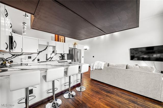 408 W Saint Clair Avenue 605, Cleveland, OH 44113