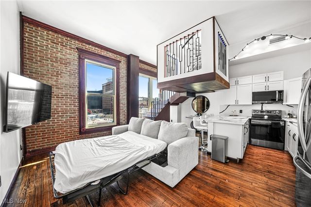 408 W Saint Clair Avenue 605, Cleveland, OH 44113