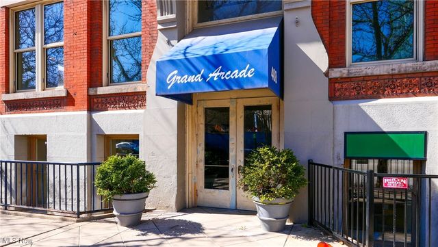 408 W Saint Clair Avenue 605, Cleveland, OH 44113