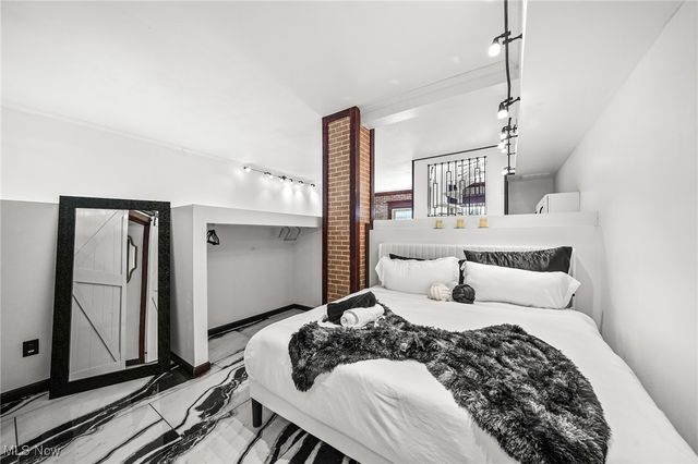 408 W Saint Clair Avenue 605, Cleveland, OH 44113