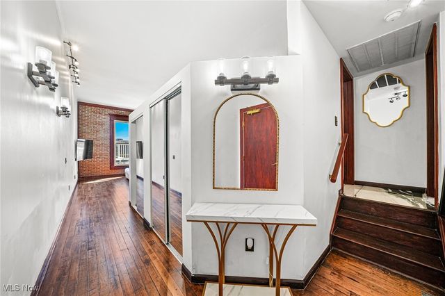 408 W Saint Clair Avenue 605, Cleveland, OH 44113