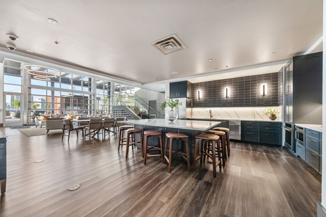 600 12th Ave S Apt 814, Nashville, TN 37203