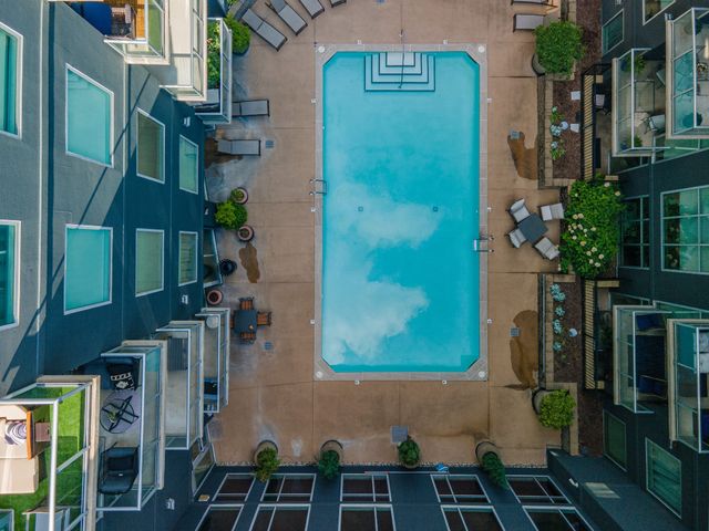 600 12th Ave S Apt 814, Nashville, TN 37203
