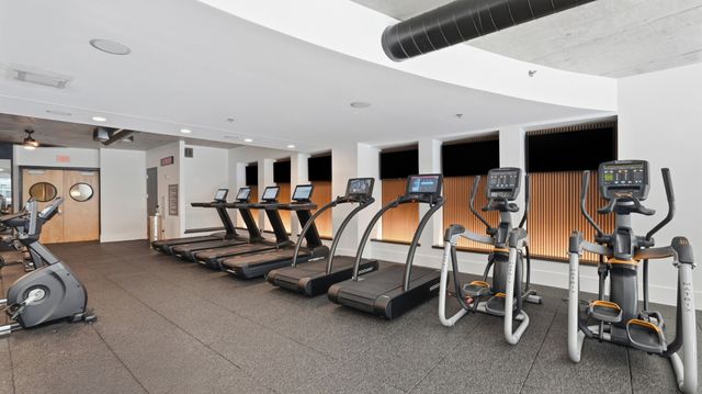 600 12th Ave S Apt 814, Nashville, TN 37203