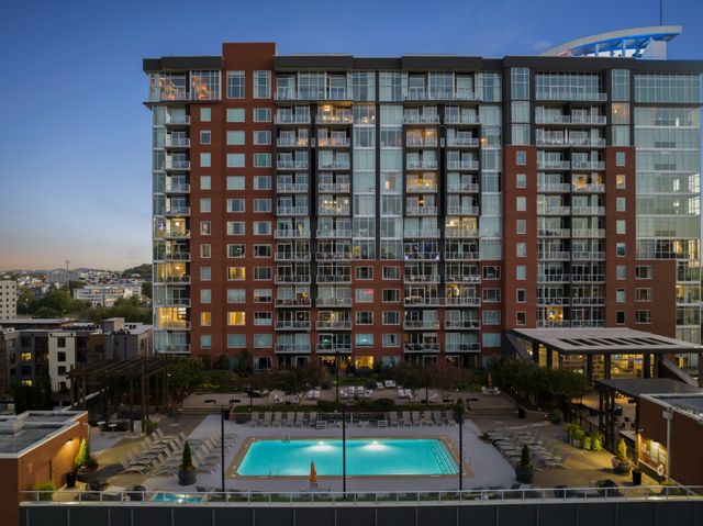 600 12th Ave S Apt 814, Nashville, TN 37203