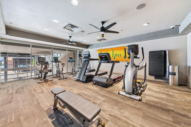 600 12th Ave S Apt 814, Nashville, TN 37203